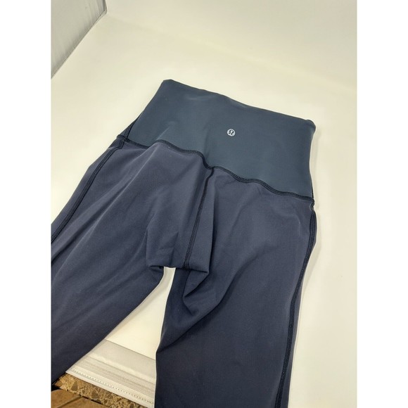 Lululemon Chase Me Crop  Align logo key pocket ‎ size 6 - Picture 3 of 9